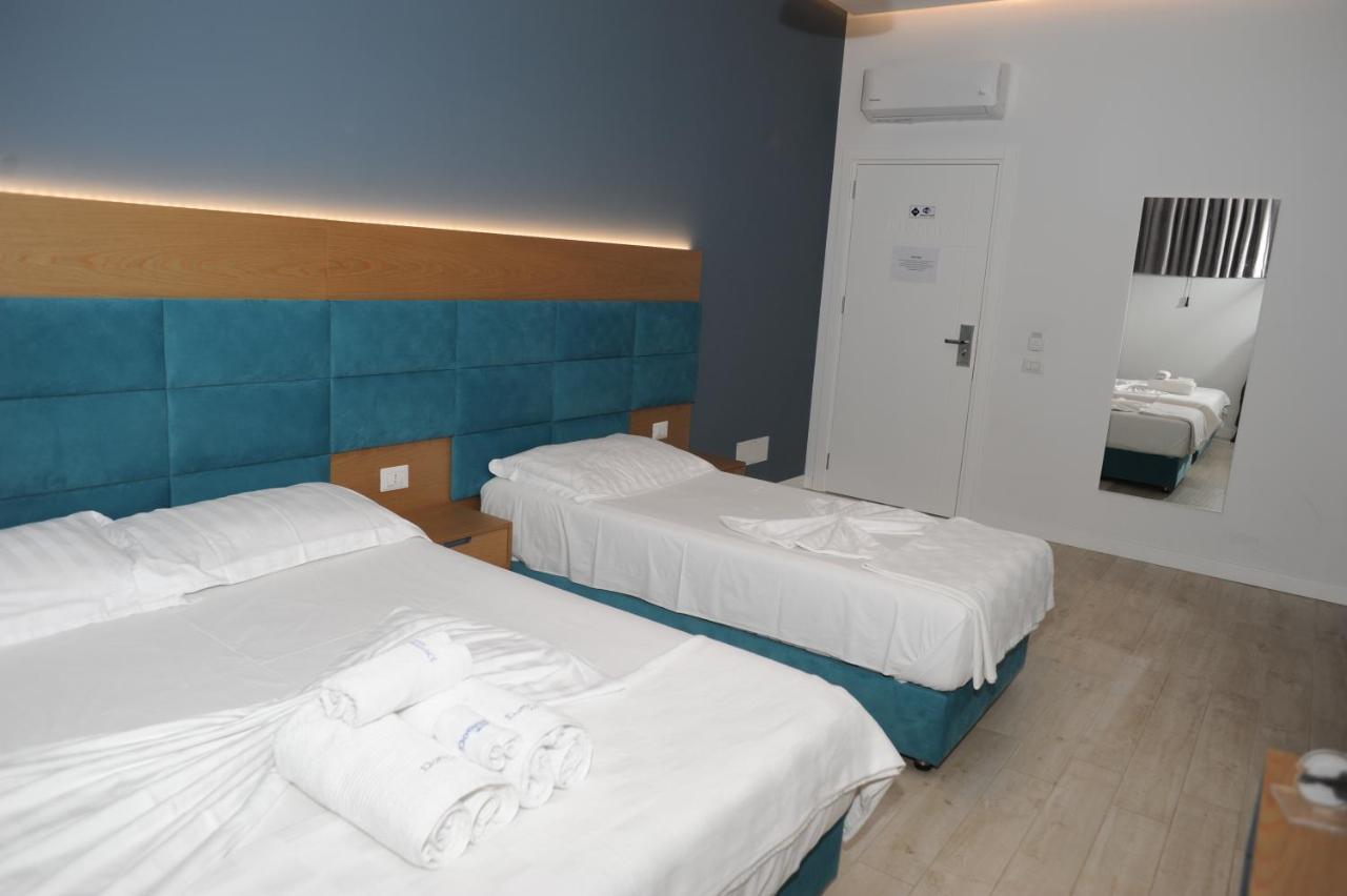 Domus Hotel&Apartments Shëngjin Buitenkant foto