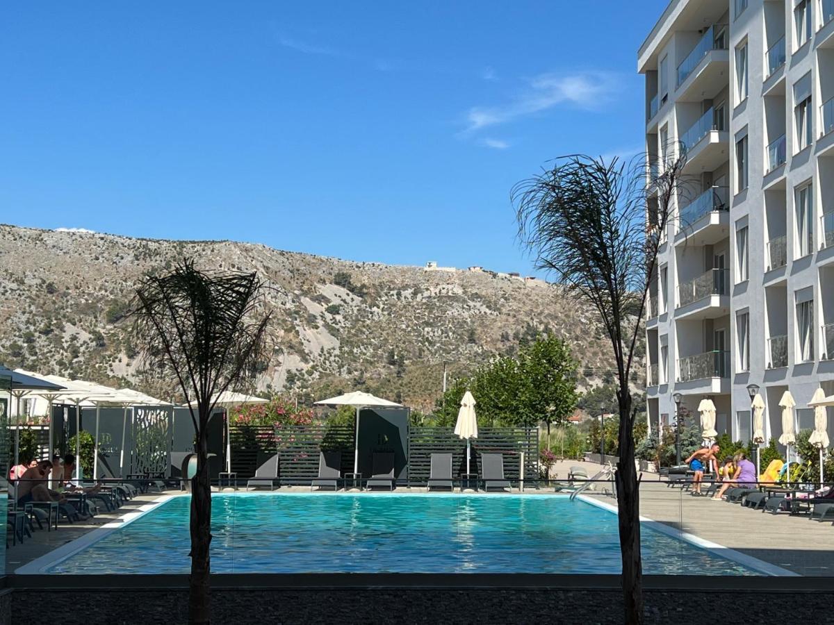 Domus Hotel&Apartments Shëngjin Buitenkant foto