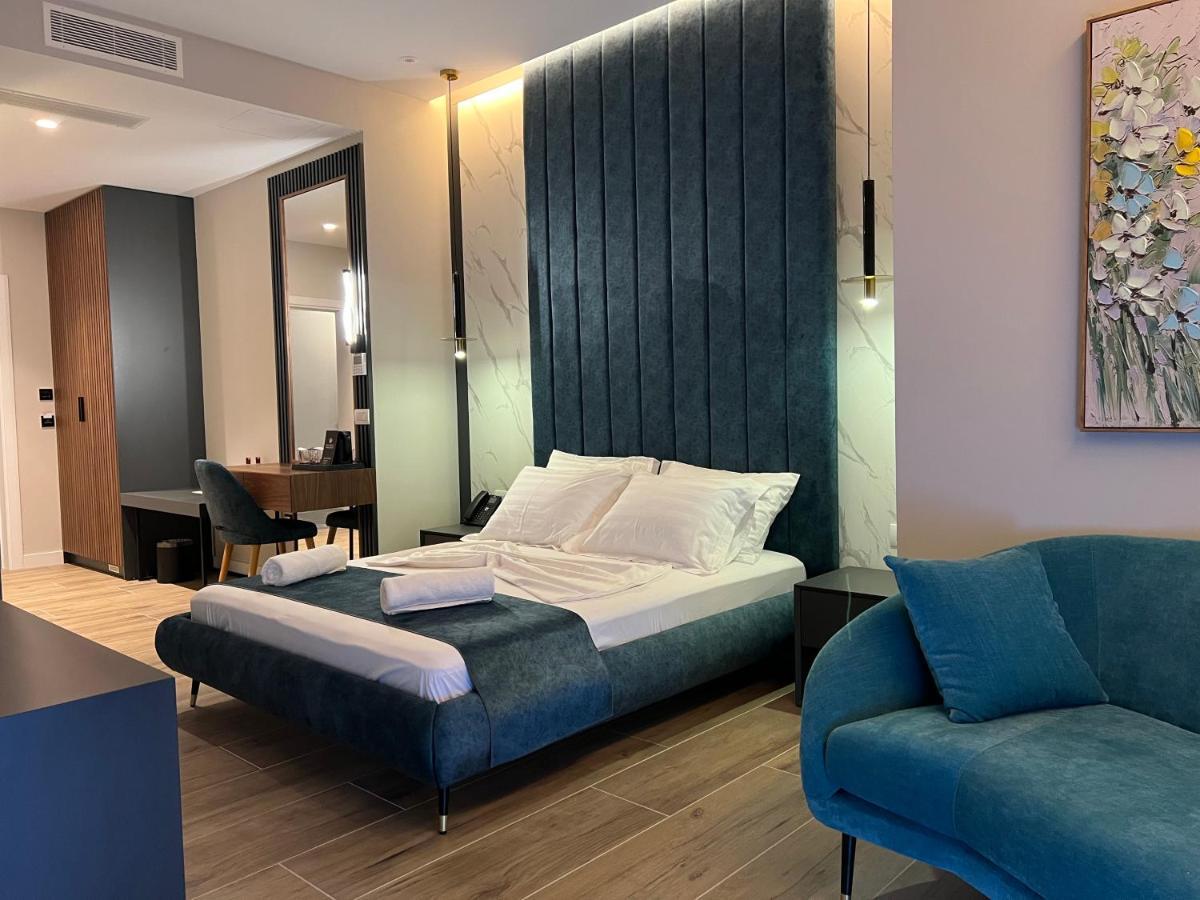 Domus Hotel&Apartments Shëngjin Buitenkant foto
