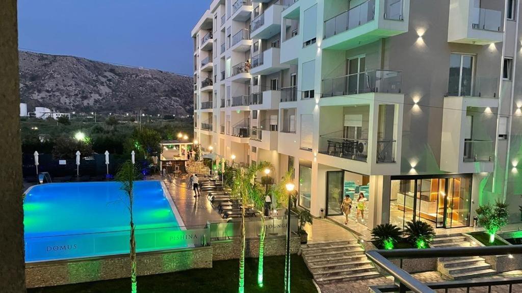 Domus Hotel&Apartments Shëngjin Buitenkant foto