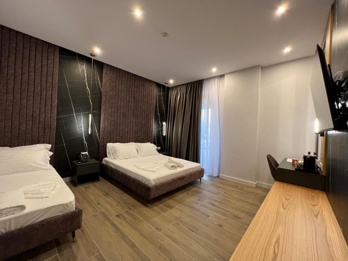 Domus Hotel&Apartments Shëngjin Buitenkant foto