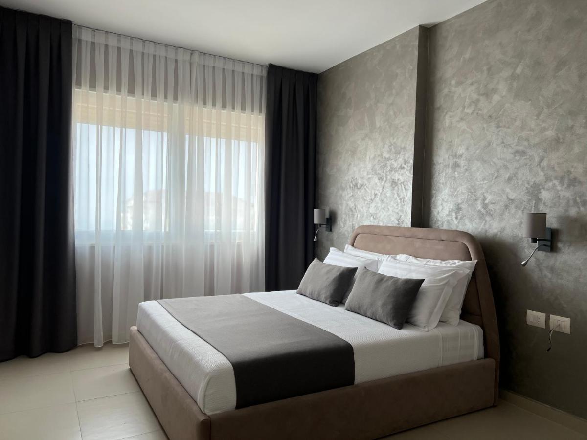 Domus Hotel&Apartments Shëngjin Buitenkant foto