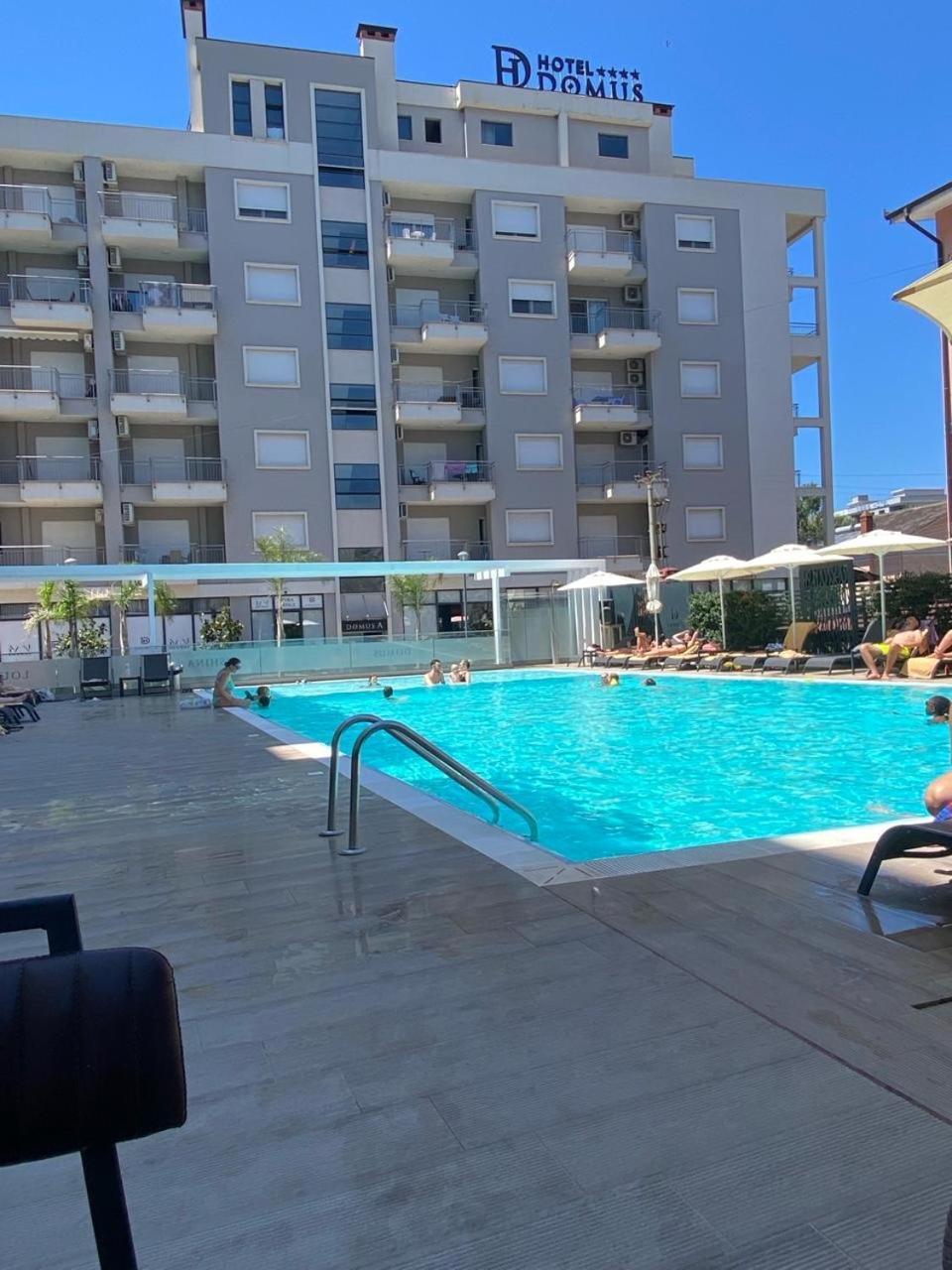 Domus Hotel&Apartments Shëngjin Buitenkant foto