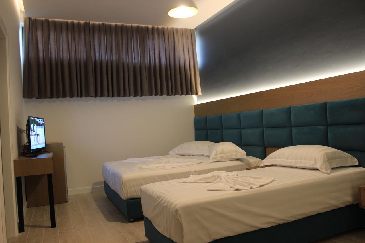 Domus Hotel&Apartments Shëngjin Buitenkant foto