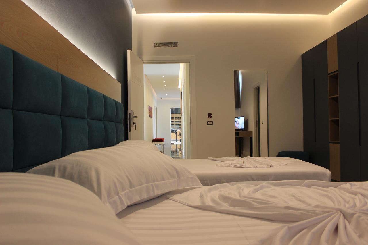 Domus Hotel&Apartments Shëngjin Buitenkant foto