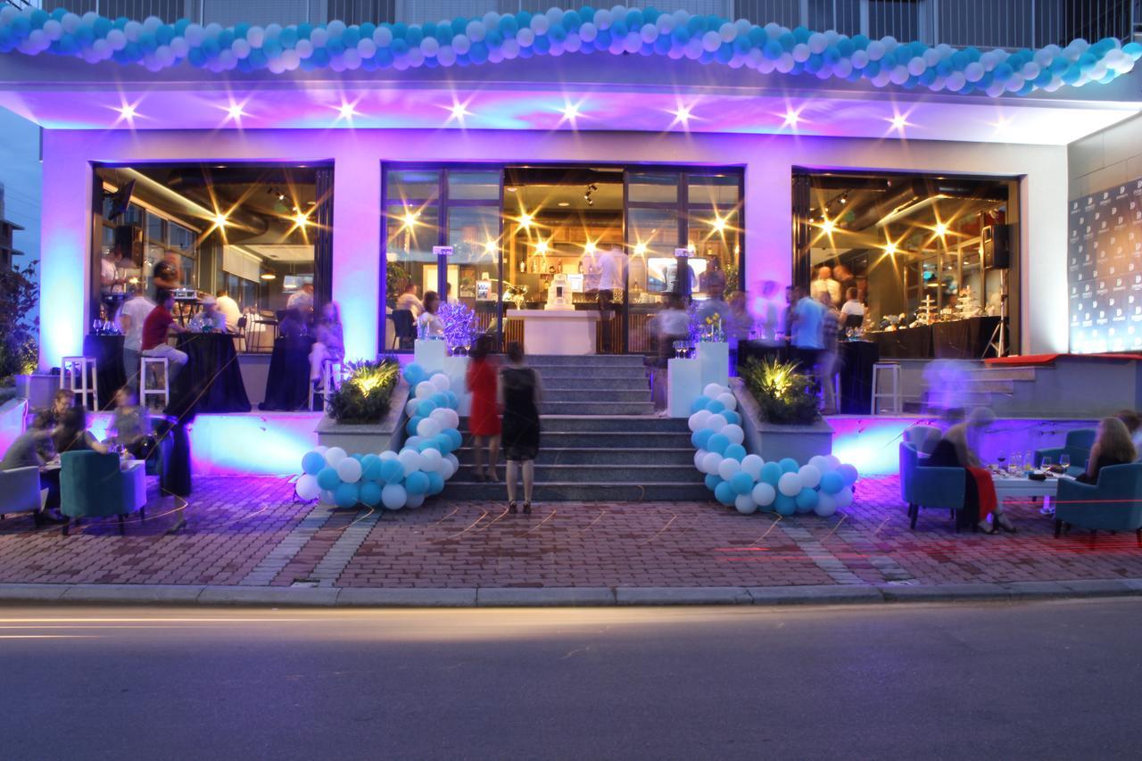 Domus Hotel&Apartments Shëngjin Buitenkant foto