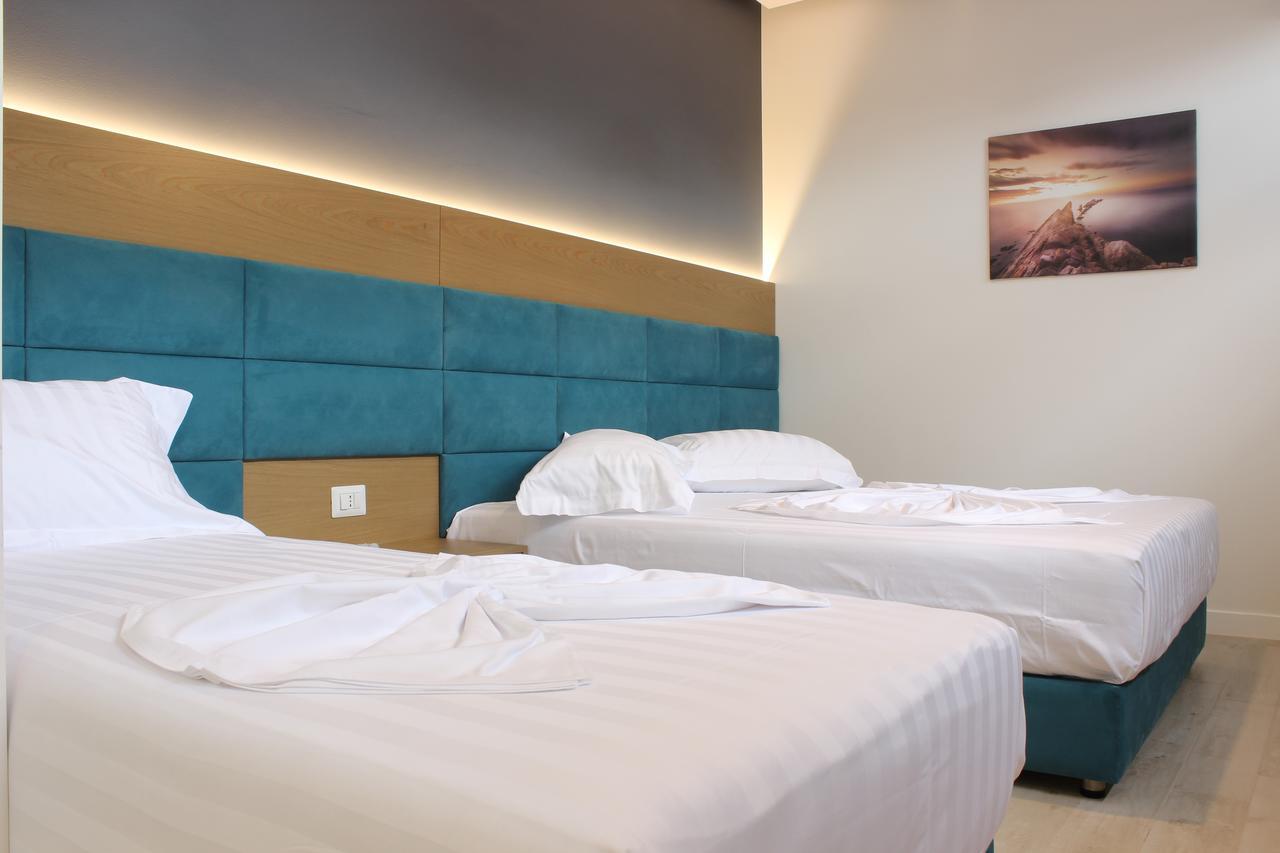 Domus Hotel&Apartments Shëngjin Buitenkant foto